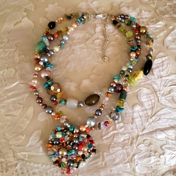 Beautiful Vintage Style Heart Necklace - Picture 1 of 7